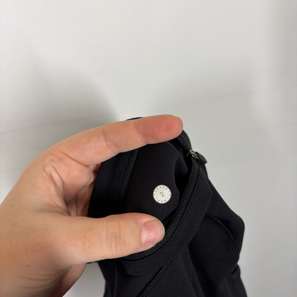Lululemon Speed Crop 21” Legging Size 2 - Picture 10 of 10